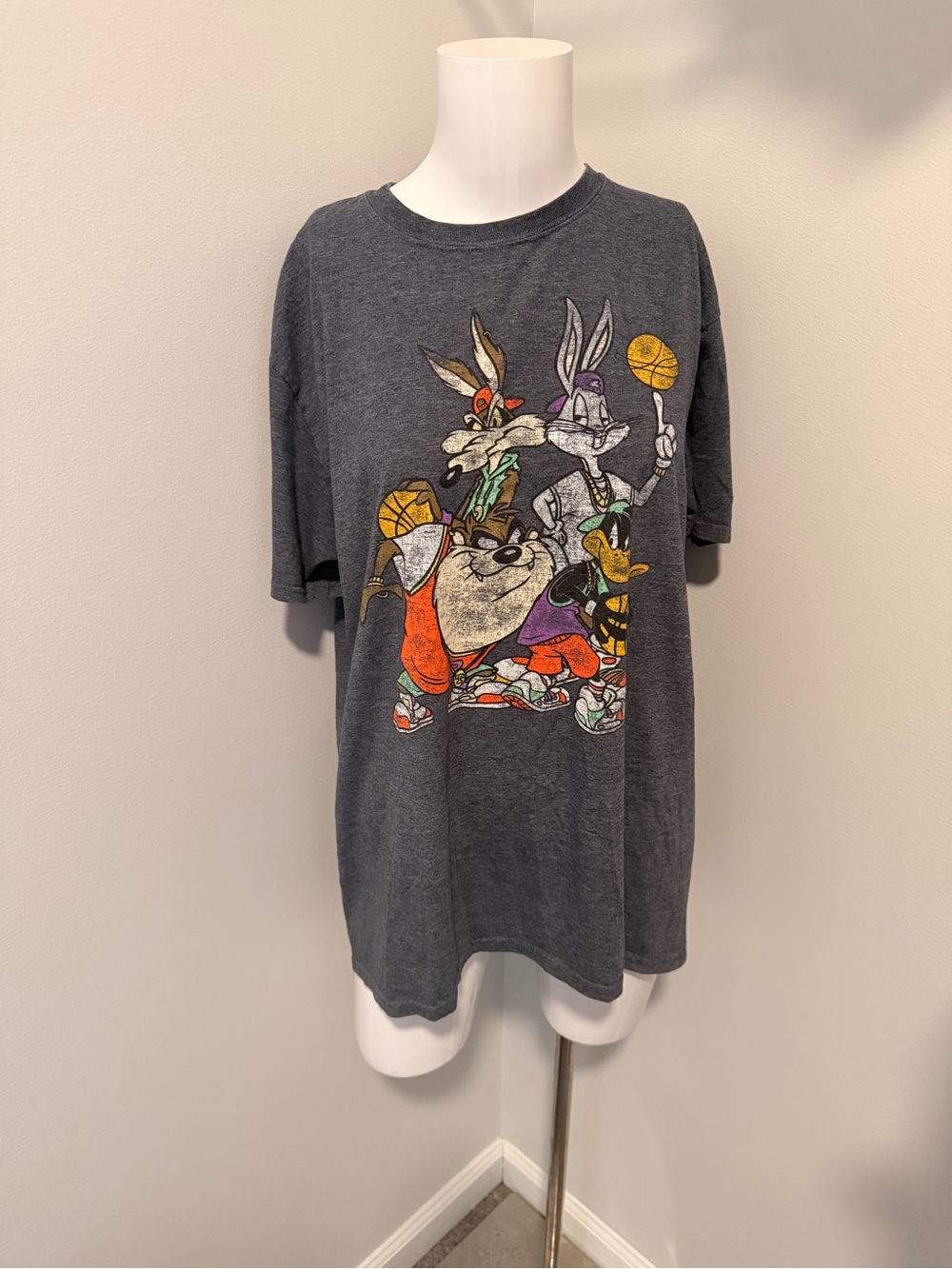 Warner Bros. Charcoal Looney Tunes Basketball Graphic Tee